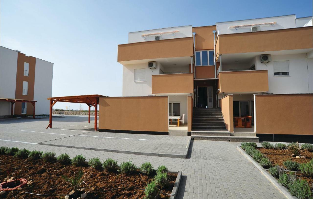 Apartment Mlasina-4 By Interhome Нин Екстериор снимка